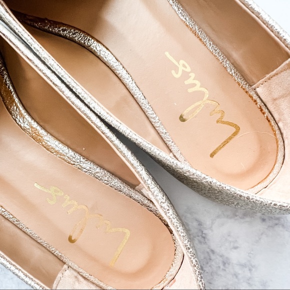 Lulu’s | gold flats - Picture 4 of 8